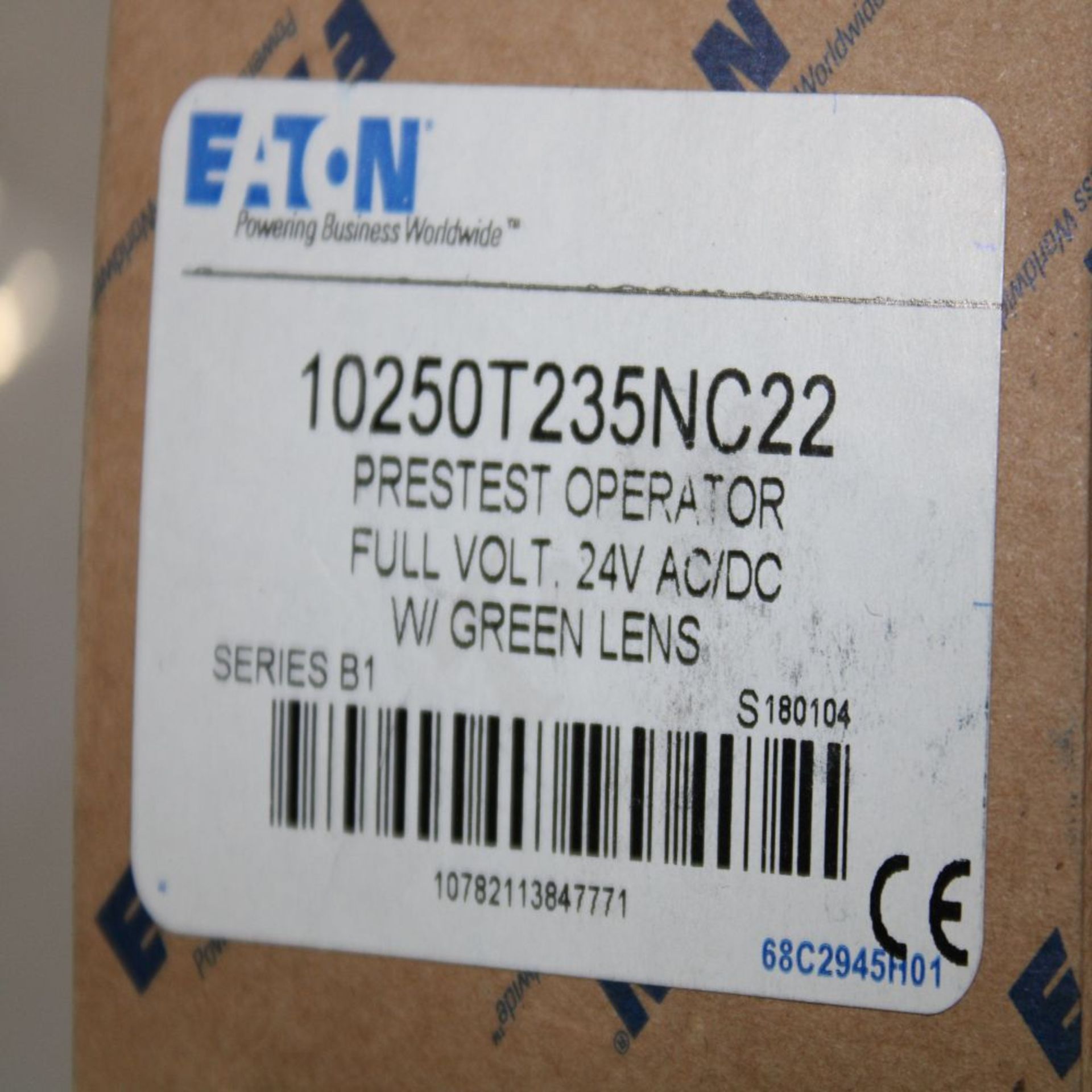 3x Eaton 10250T235NC22 Indicating Lights Pretest 24V Green EA NEMA 3/3R/4/4X/12/13 Incandescent Wate