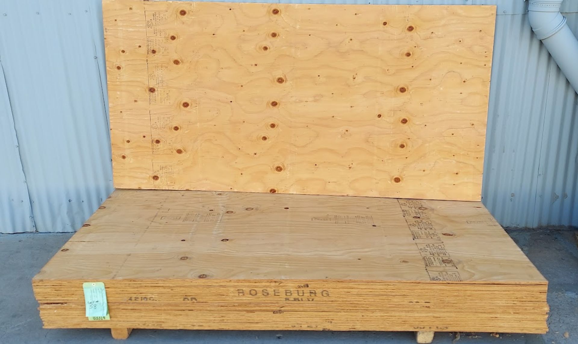 22 sheets - 15/32" Roseburg Fire Rated Sheathing Plywood, 48" x 96" Sheets - Image 4 of 6