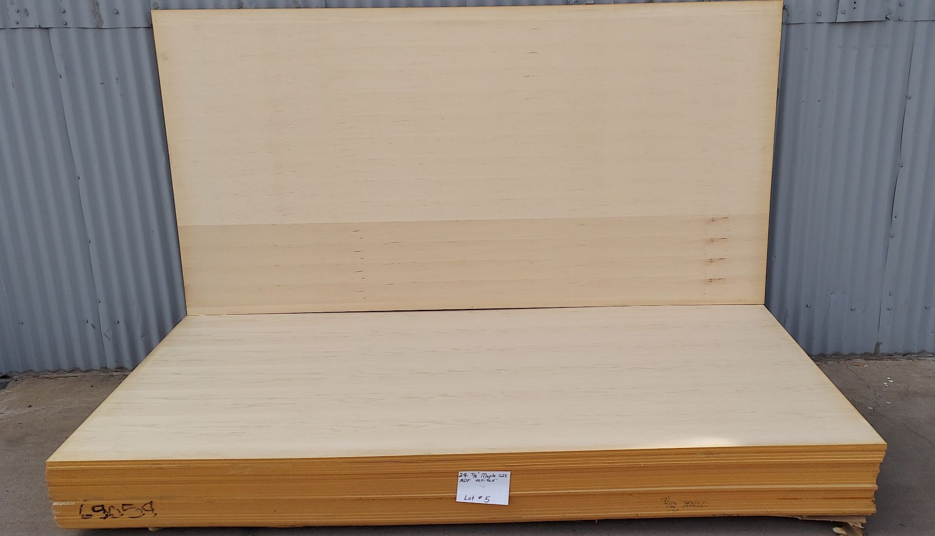 29 Sheets - 3/8" Maple G2S MDF 48-1/2" X 96-1/2"