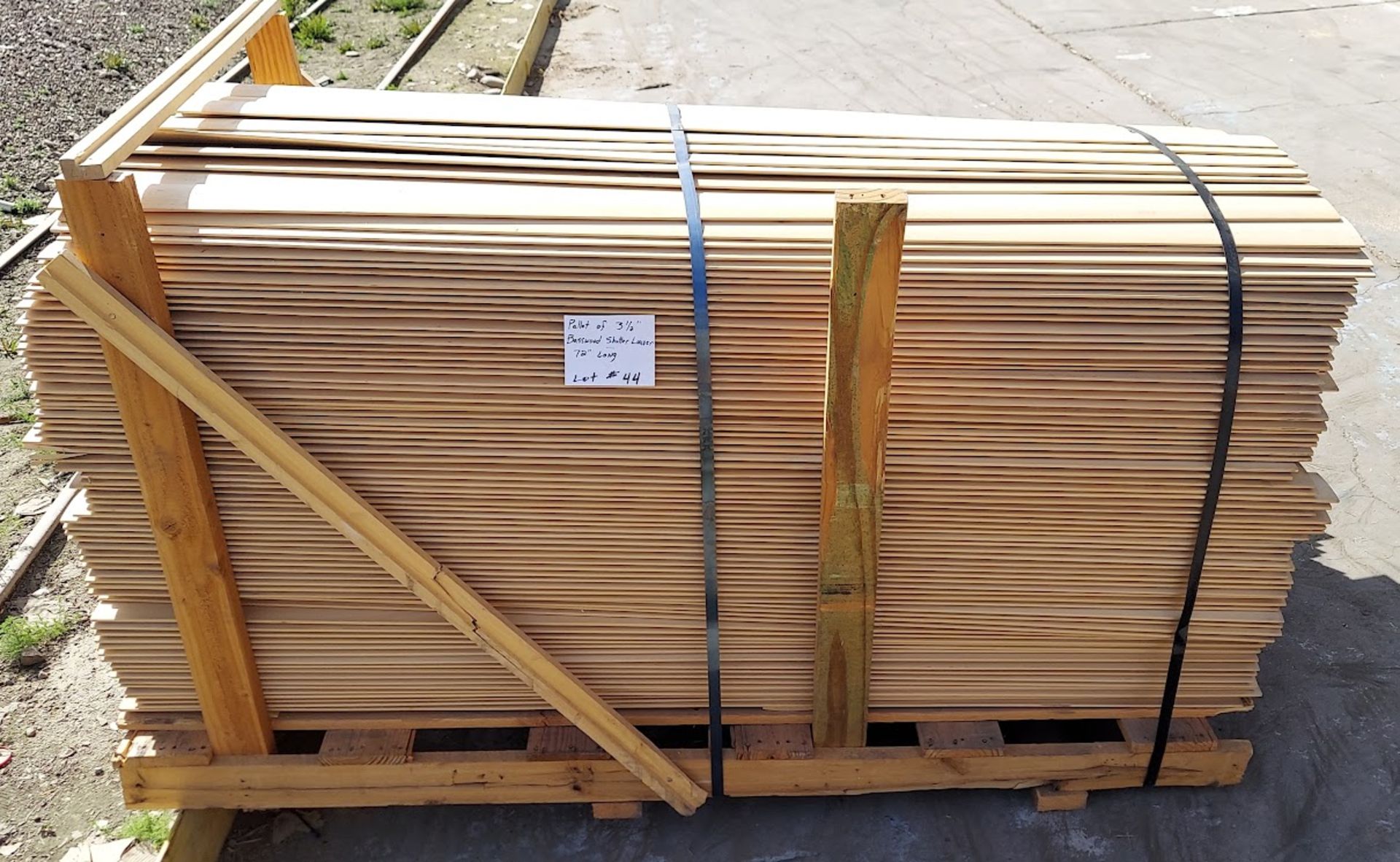 Pallet of 3 1/2" Basswod Shutter Louver 72" Long