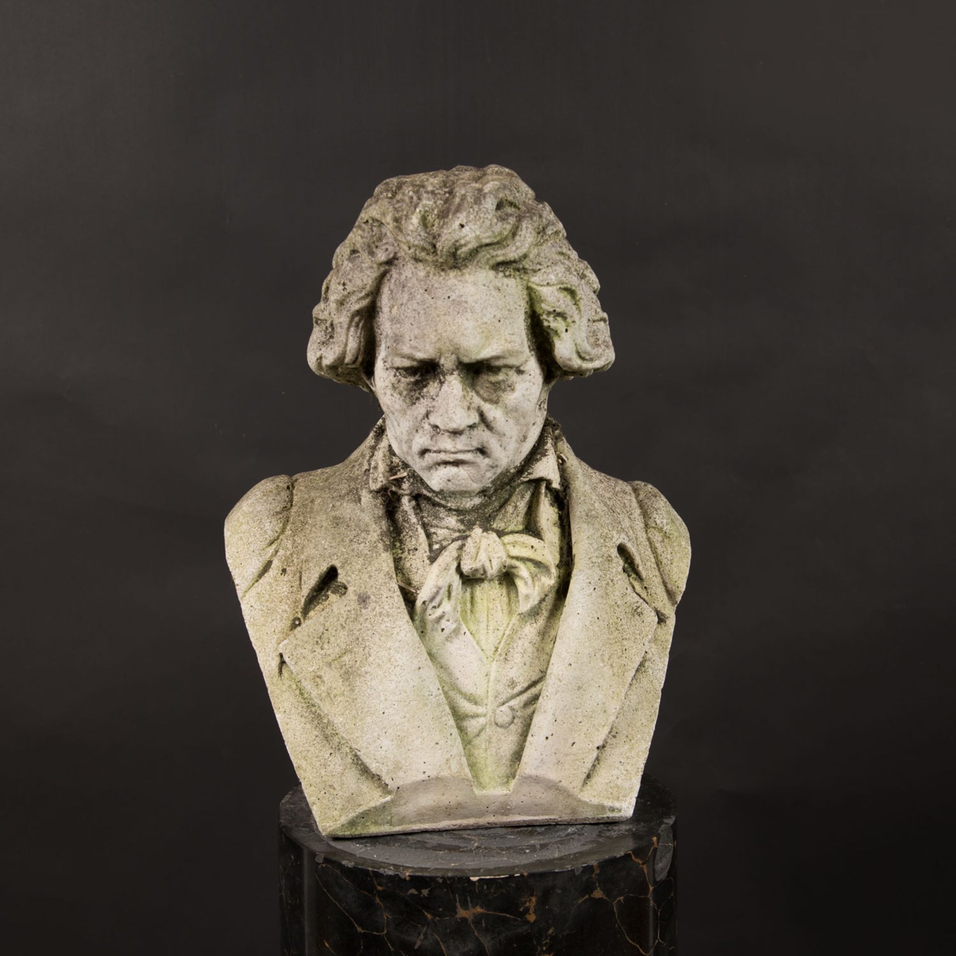 Ludwig van Beethoven (1770-1827)-bust