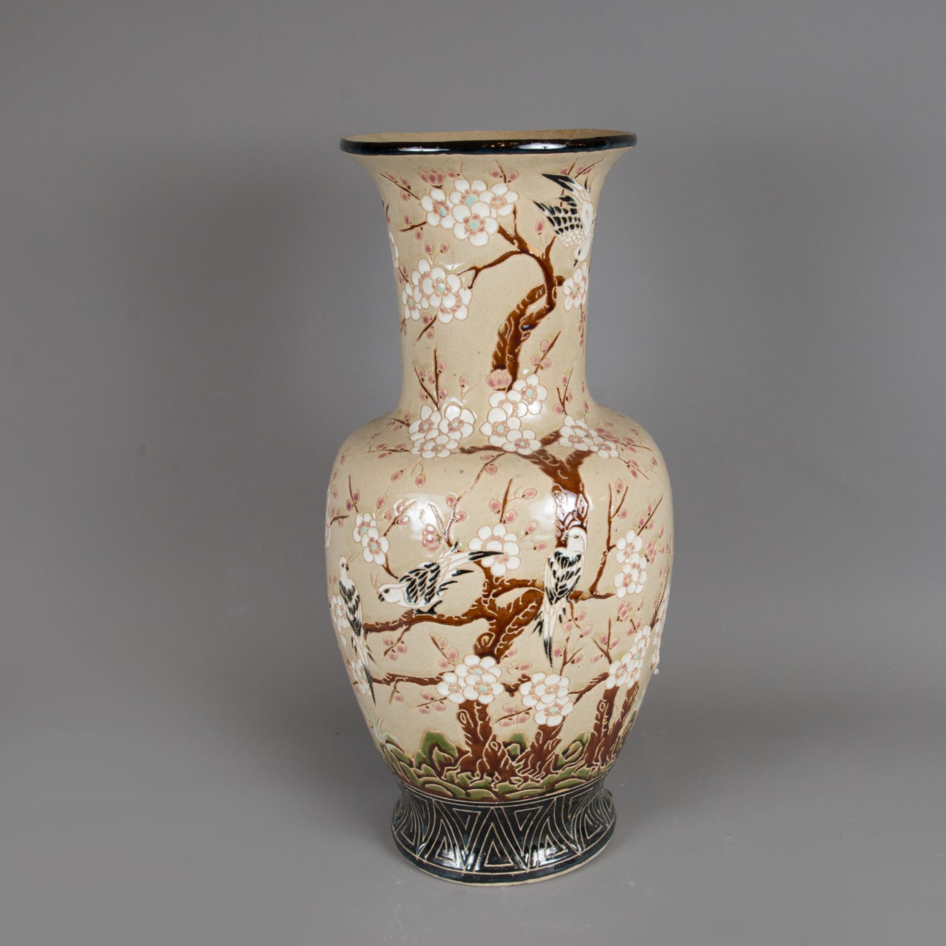 Large chinese ceramic vase - Image 3 of 3