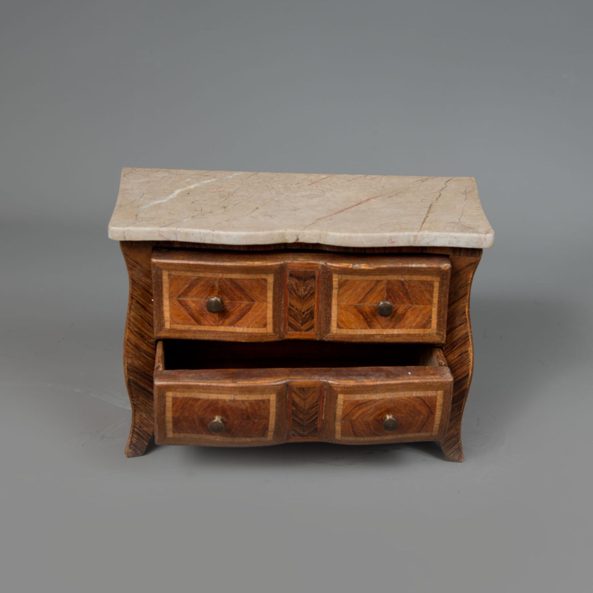 miniature commode - Image 2 of 3