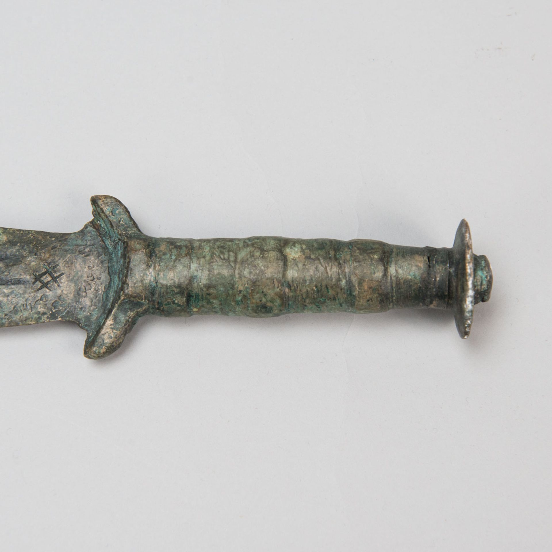 Archaic bronze sword - Image 2 of 3