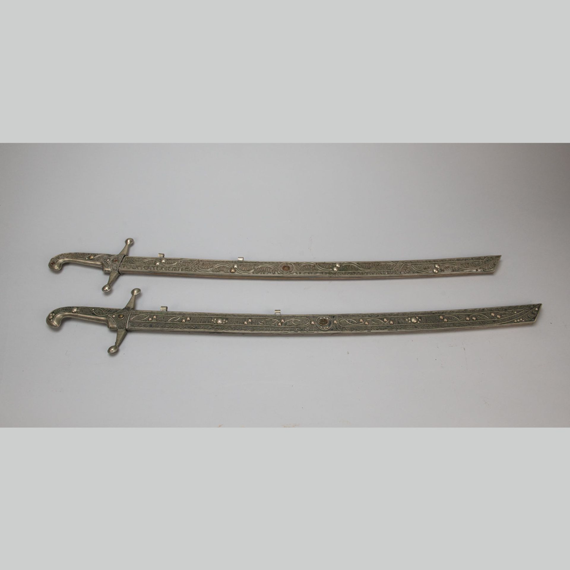 Pair of swords in oriental style