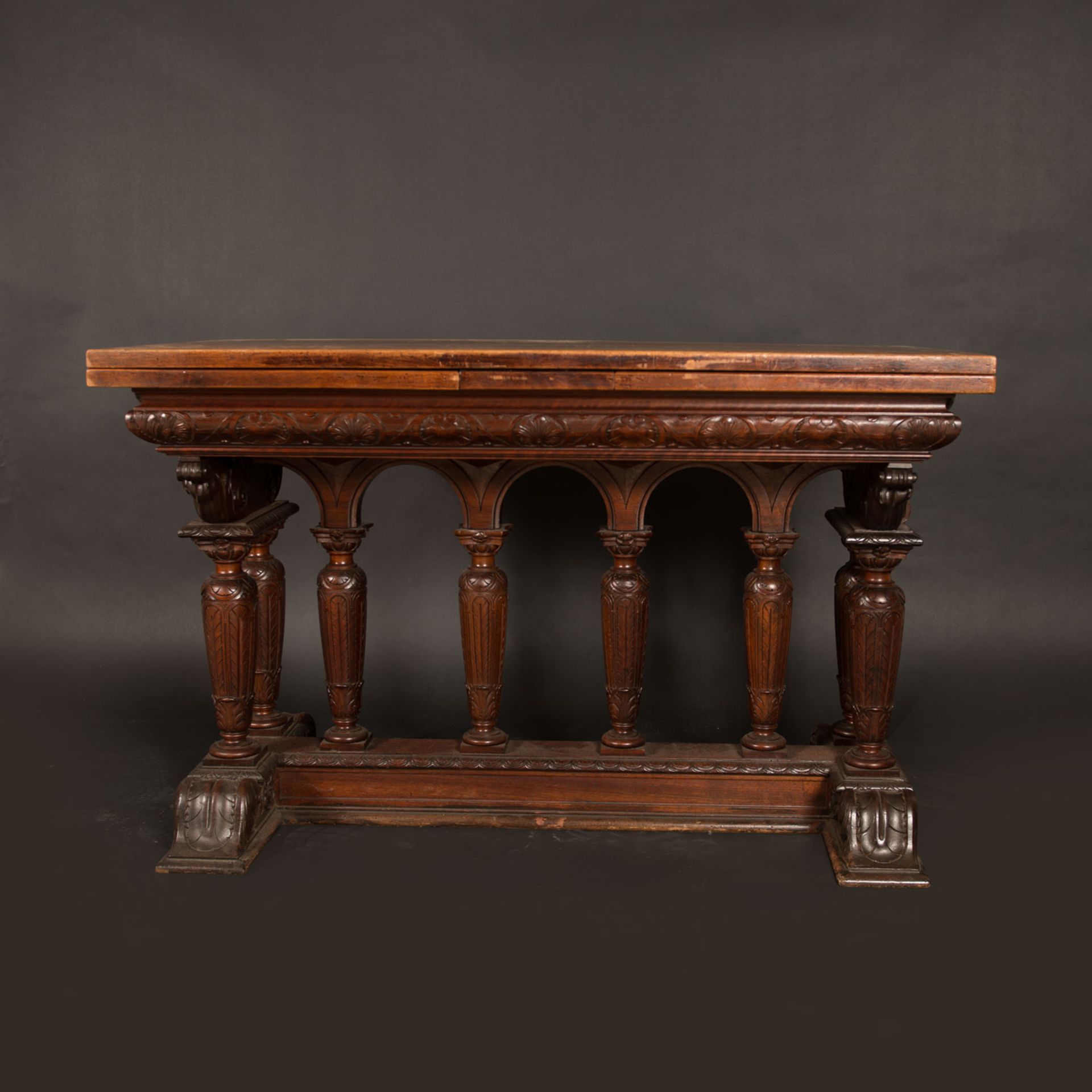 Expanable hall table in Renaissance manner