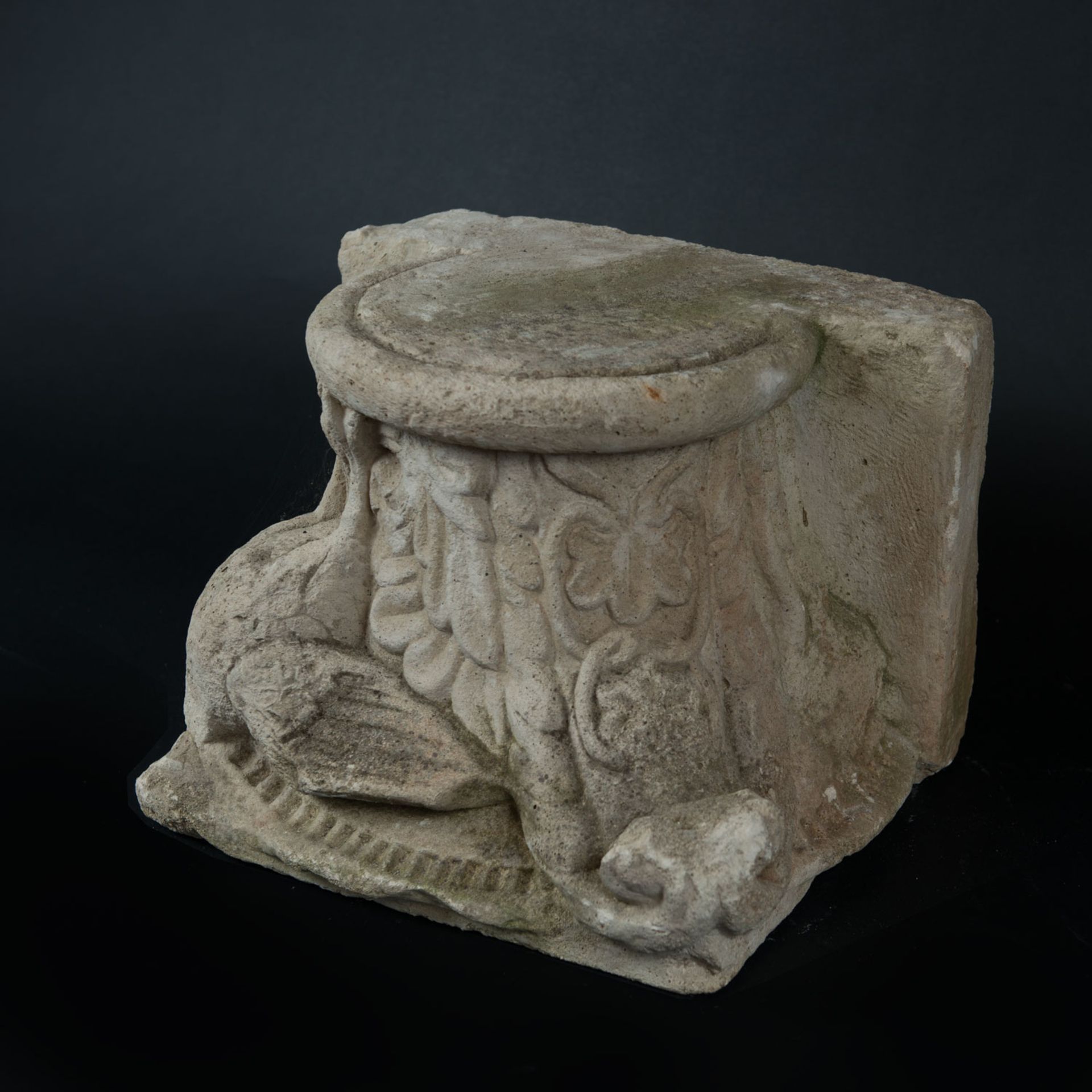 Capital in medieval manner - Image 2 of 3