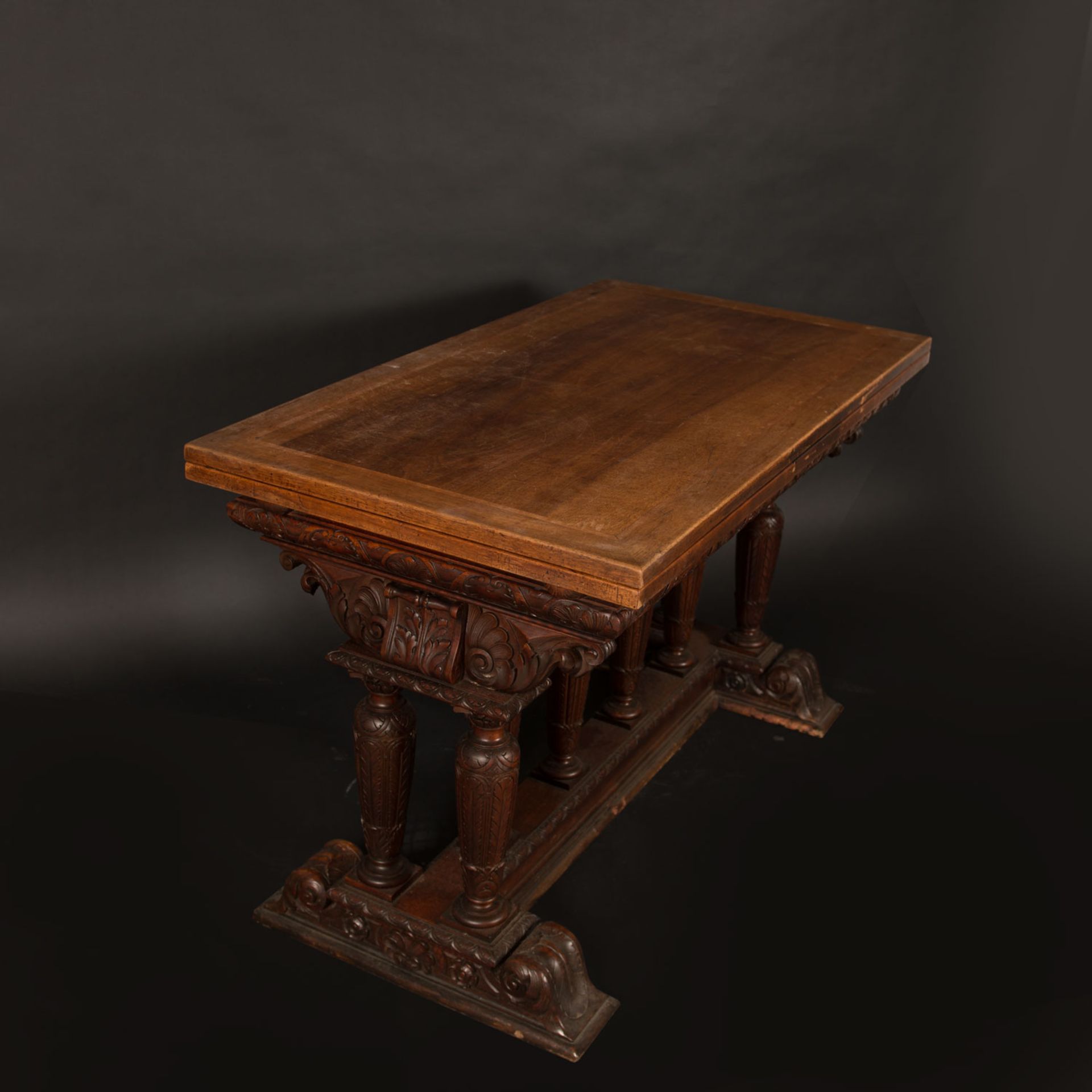 Expanable hall table in Renaissance manner - Image 2 of 3
