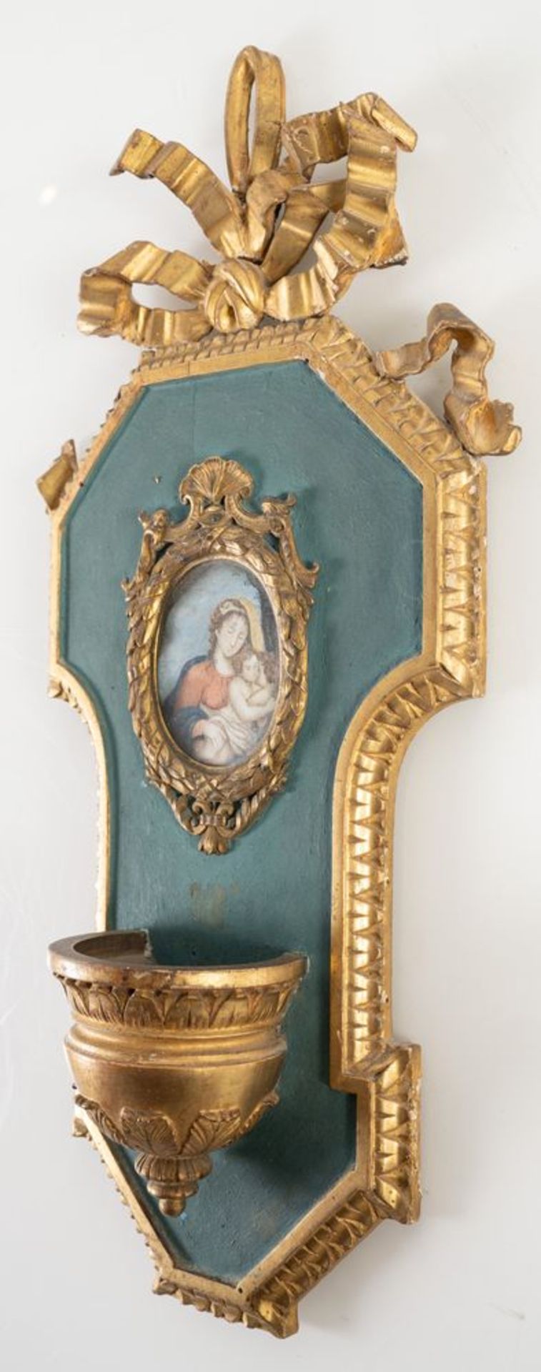 Acquasantiera in legno intagliato e dorato, di gusto neoclassico. Emilia, prima metÃ  del XIX secolo - Image 2 of 2