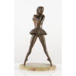 Scultura in bronzo, raffigurante figura di ballerina. Poggiante su base in onice. Anni '50 del XX se
