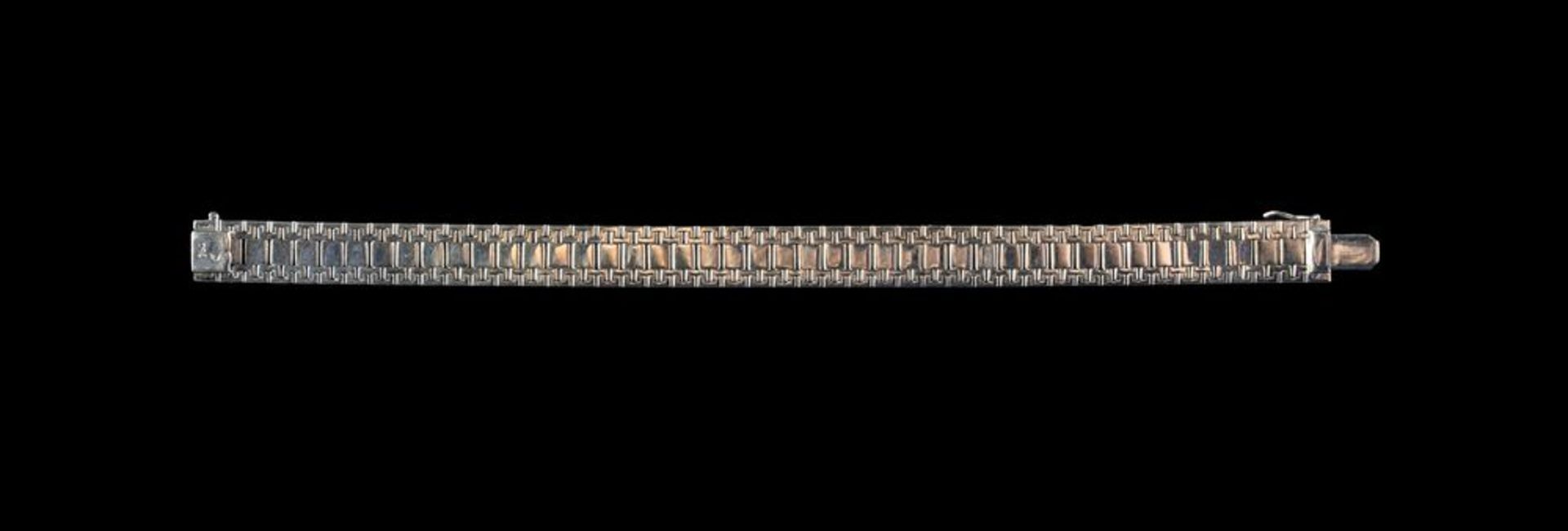BRACCIALE IN ORO BIANCO CON ZAFFIRI Prestigioso bracciale in oro bianco 18k con zaffiri taglio brill - Image 2 of 4