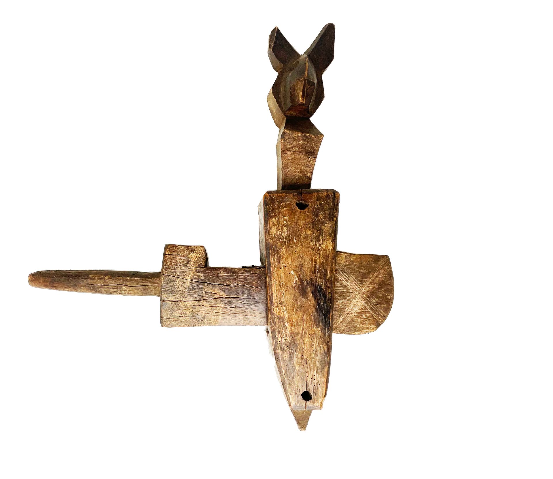 Bambara wooden lock. 20th century39,5 x 40,5 cm. NB: Works according to the principle of the