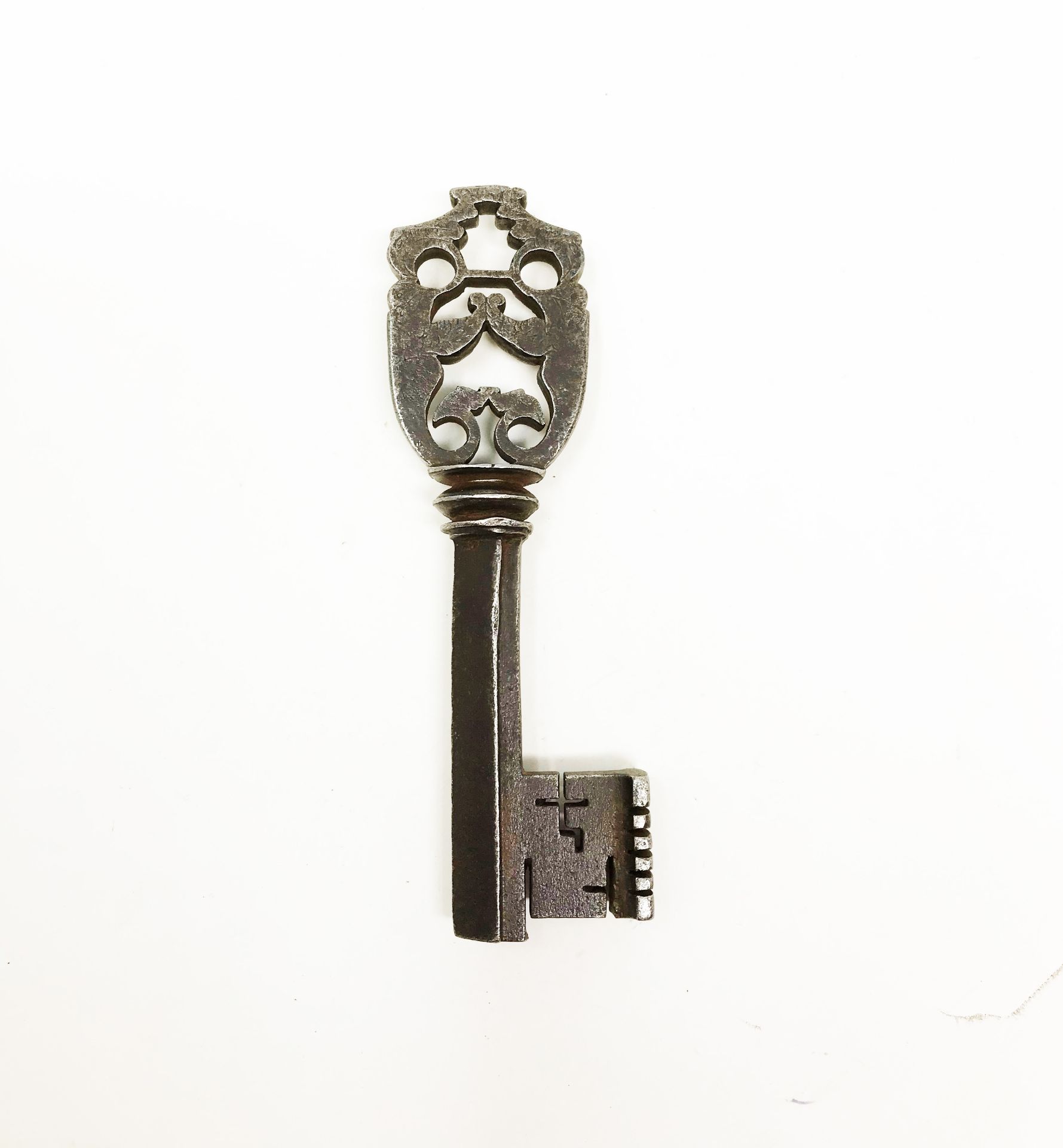 So-called marriage key12.06 cm Part of the chapter "From Enlightenment to Republics".