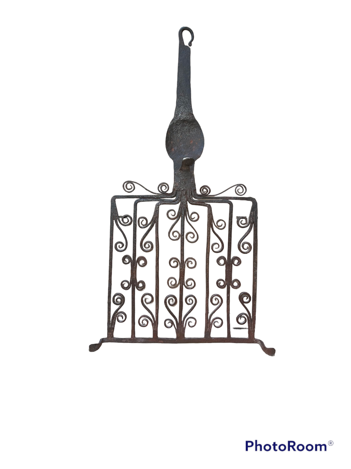 Exceptional wrought iron meat grillA feat of forging: twelve strands of the frame assembled to the