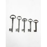 Three solid and two drilled shaft keys. 9 to 11 cmPart of the chapter "From Enlightenment to
