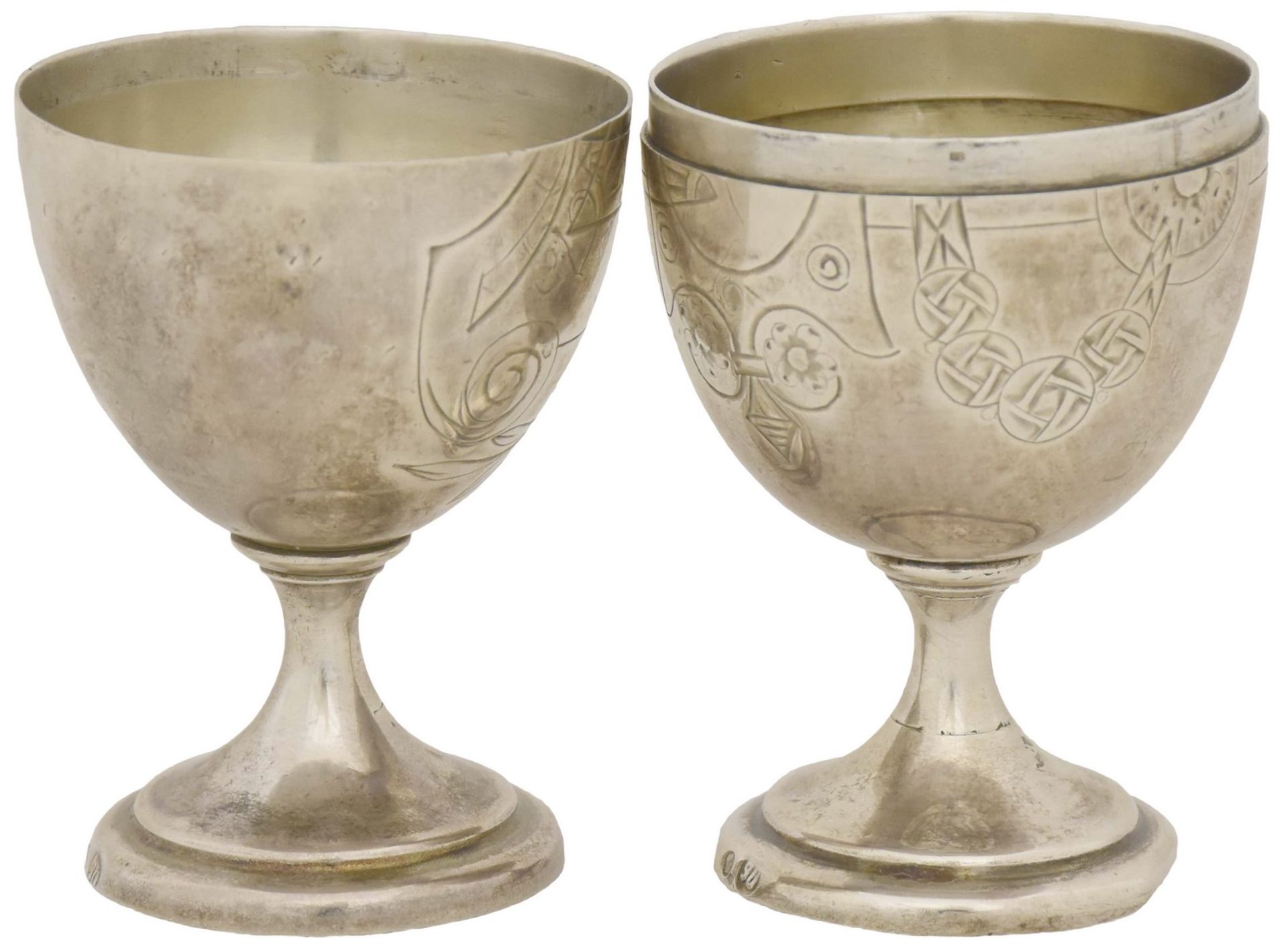 [Russian]. A pair of silver egg bowls, art-nouveau. - Russia, 20th cent. - 4,5x12 cm; 74 g. - Image 2 of 4