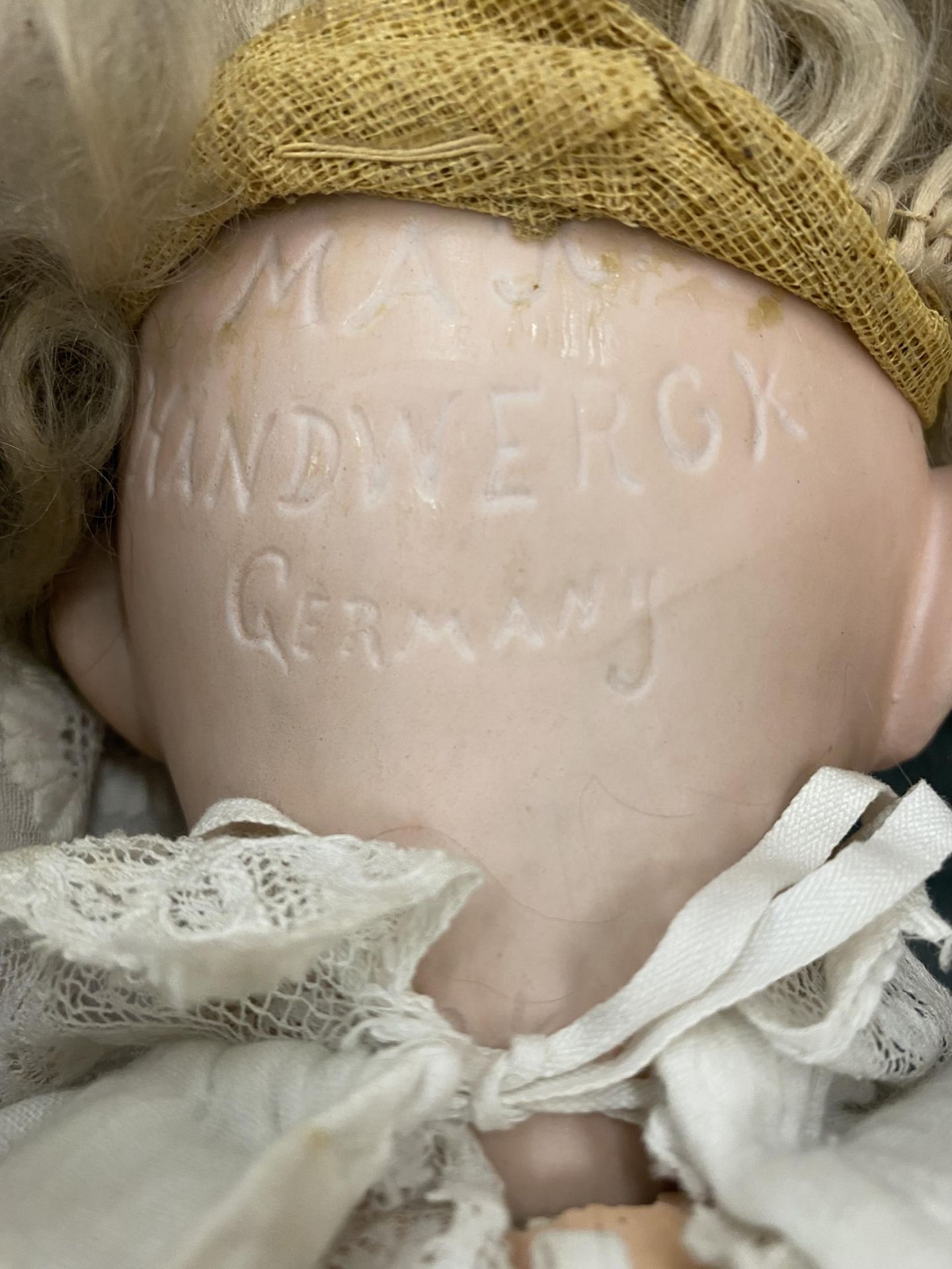 TWO LARGE VINTAGE DOLLS, ONE MARKED MAX HANDWERGY, GERMANY, THE OTHER MARKED HEUBACH KOPPELSDORF - Image 7 of 7
