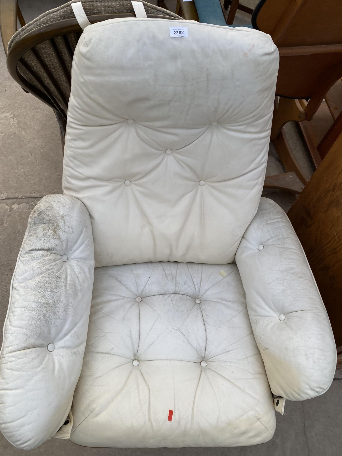 A 'MOEBEL' SWIVEL RECLINER CHAIR ON BENTWOOD FRAME - Image 3 of 3