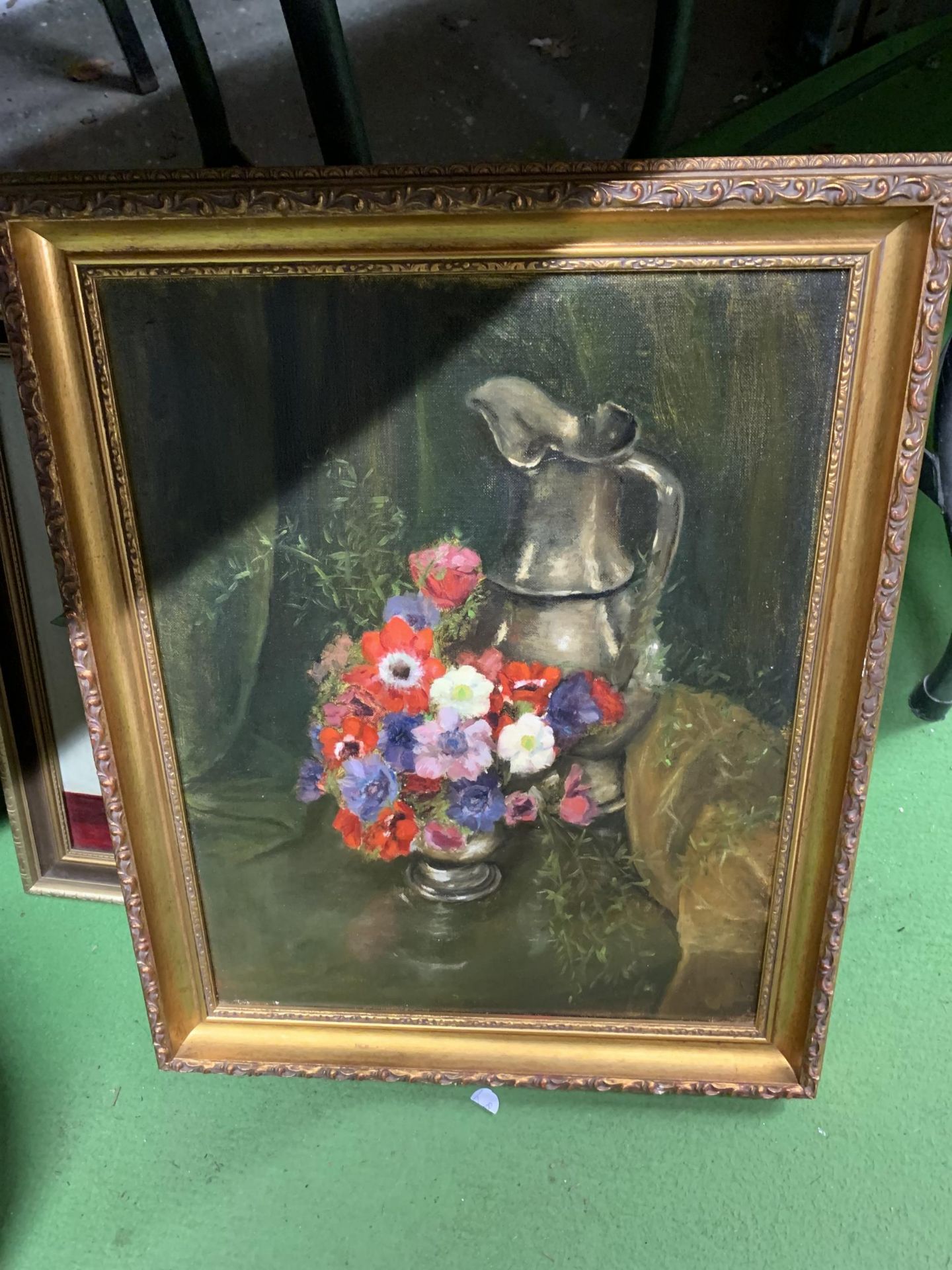 FOUR STILL LIFE OIL ON BOARD PAINTINGS OF FLOWERS PLUS A PRINT IN GILT FRAMES - Image 6 of 6