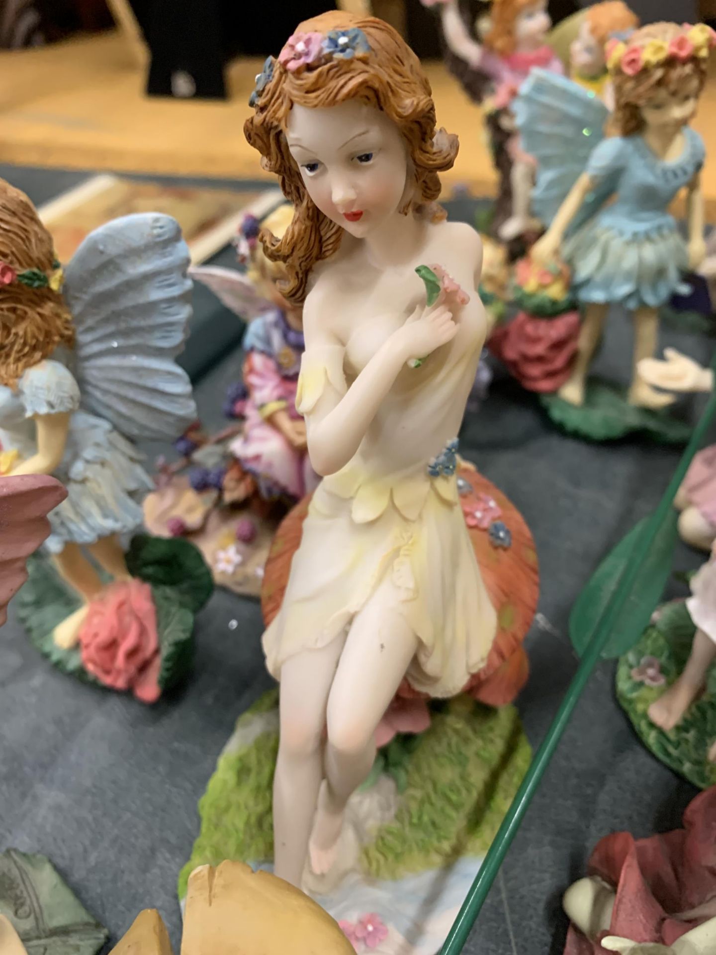 A LARGE COLLECTION OF CERAMIC AND RESIN FAIRY FIGURES, ETC - Image 2 of 6