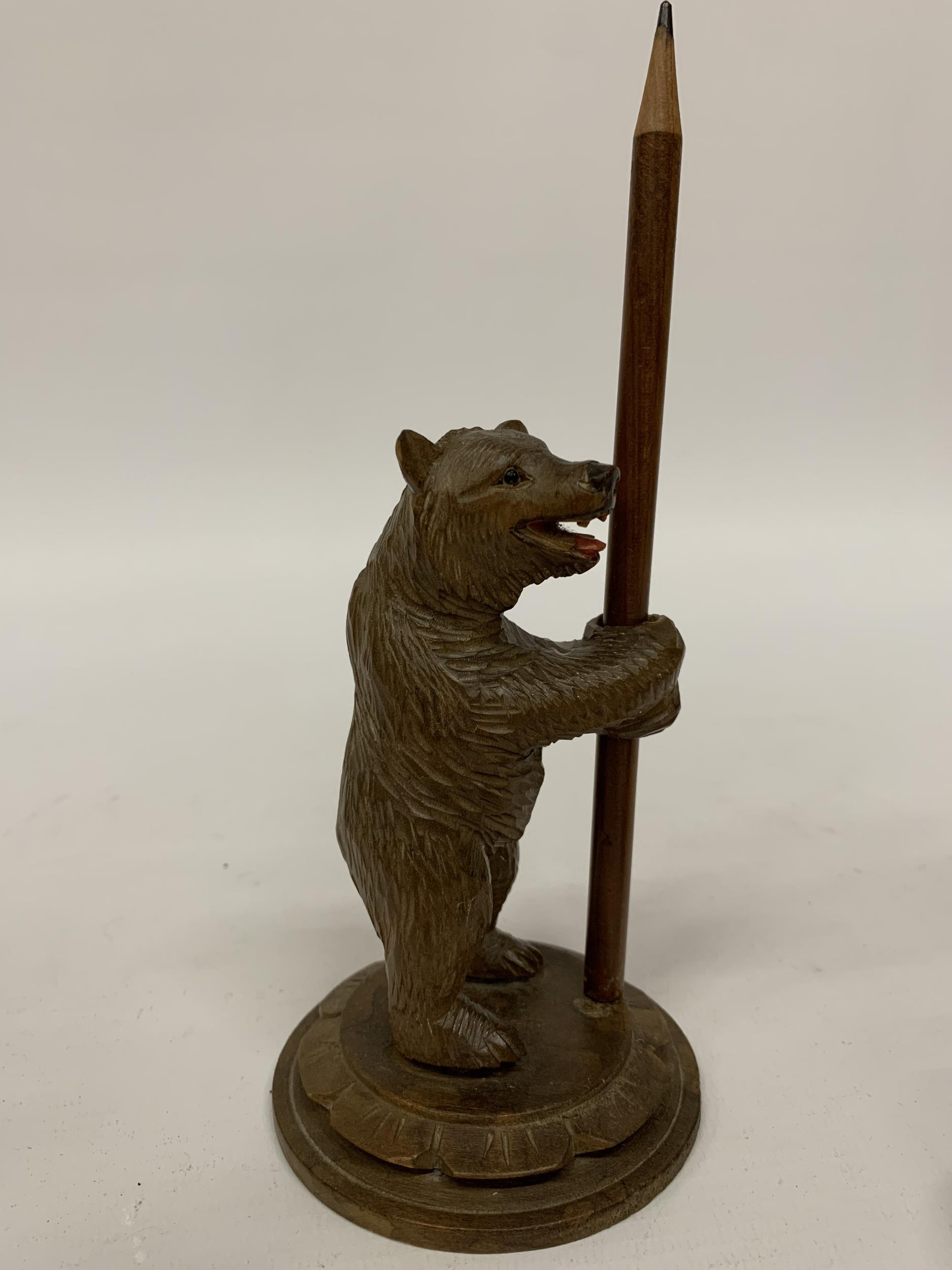 TWO BLACK FOREST BEARS, ONE BEING A PENCIL HOLDER - Bild 3 aus 3