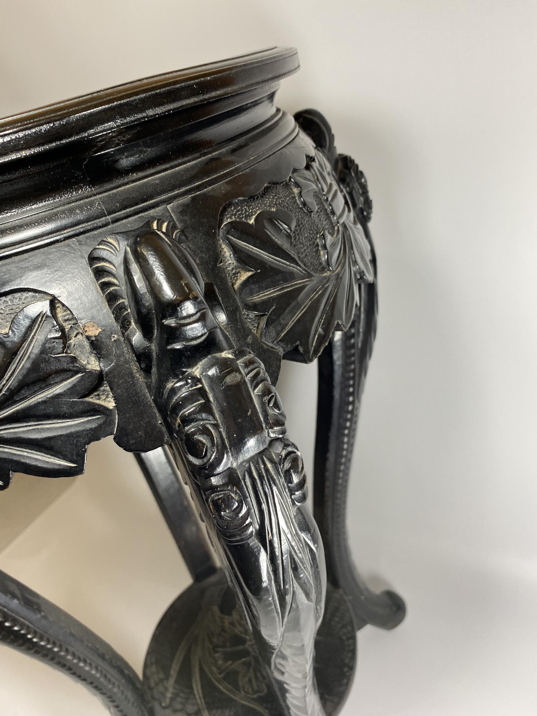 A LATE 19TH / EARLY 20TH CENTURY CHINESE HARDWOOD JARDINIERE STAND WITH CARVED FLORAL DESIGN, HEIGHT - Image 5 of 5