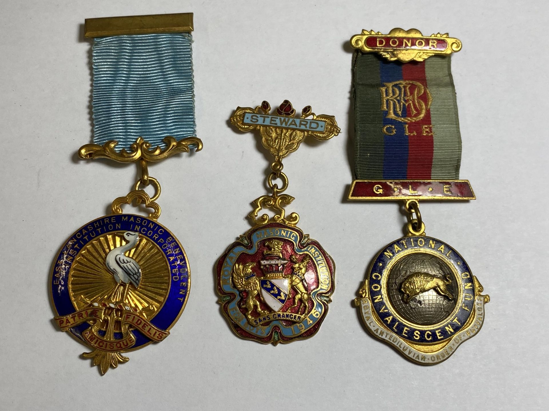 THREE VINTAGE MASONIC MEDALS TO INCLUDE A ORDER OF THE BUFFALOES EXAMPLE