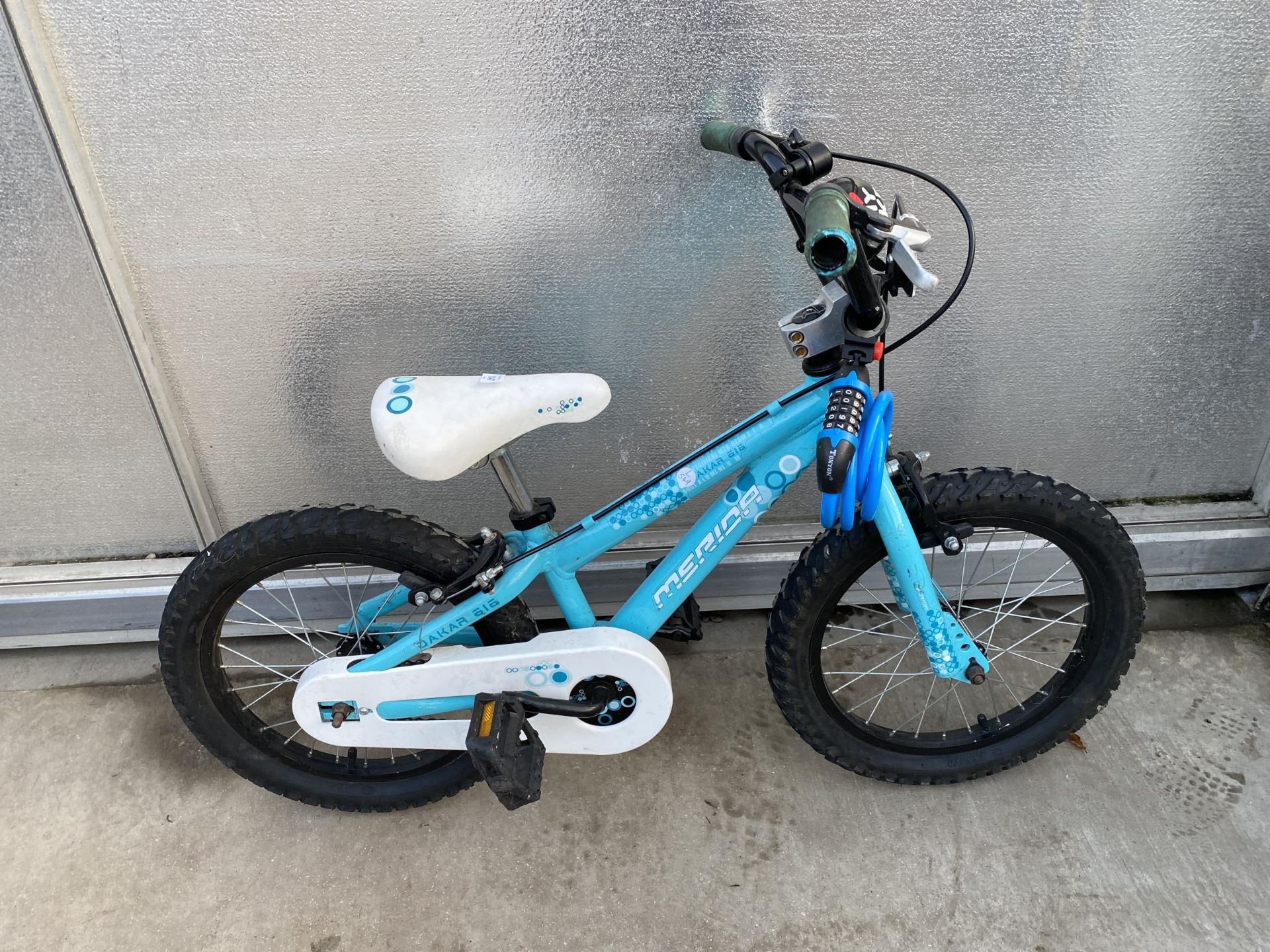 A CHILDRENS MERIDA BIKE