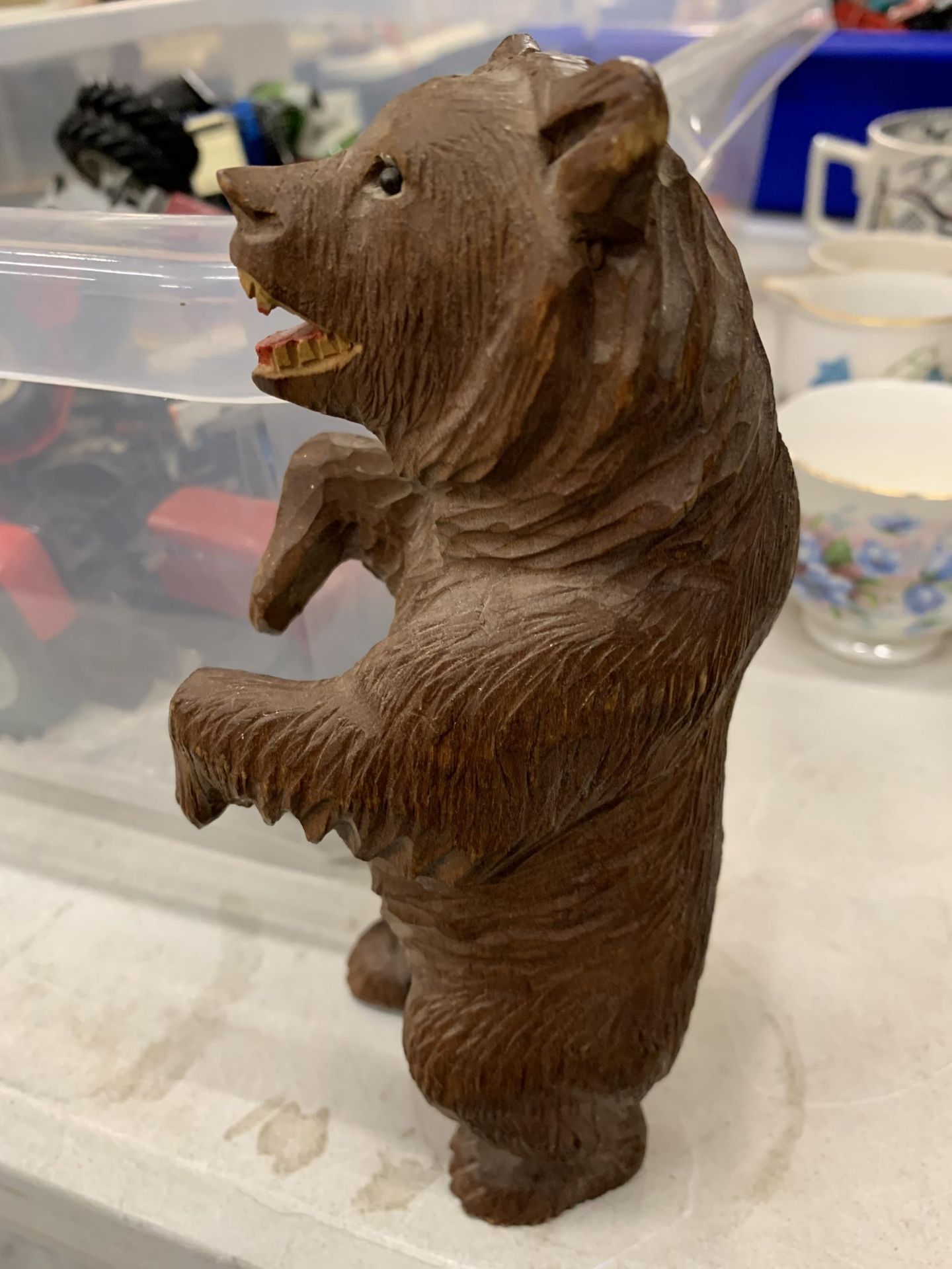 A VINTAGE BLACK FOREST FIGURE OF A BEAR - FOOT A/F - Image 2 of 3