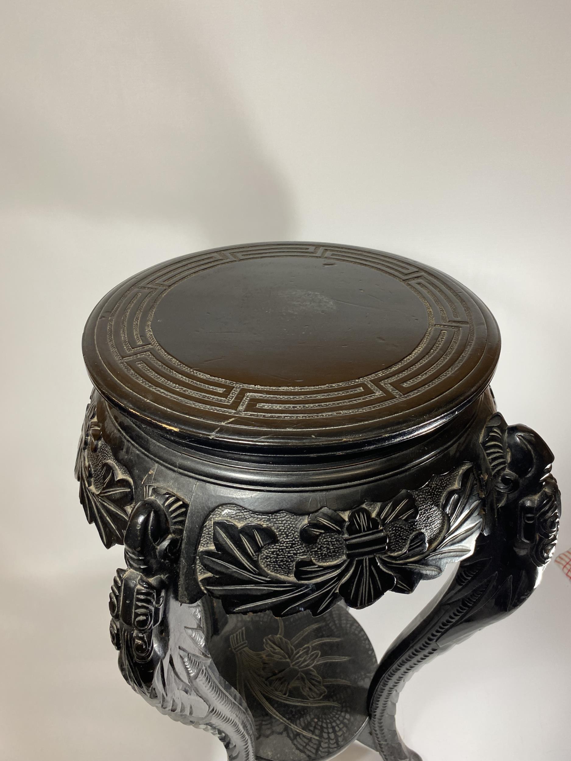 A LATE 19TH / EARLY 20TH CENTURY CHINESE HARDWOOD JARDINIERE STAND WITH CARVED FLORAL DESIGN, HEIGHT - Image 2 of 5