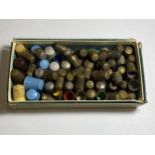 A BOX OF VINTAGE THIMBLES