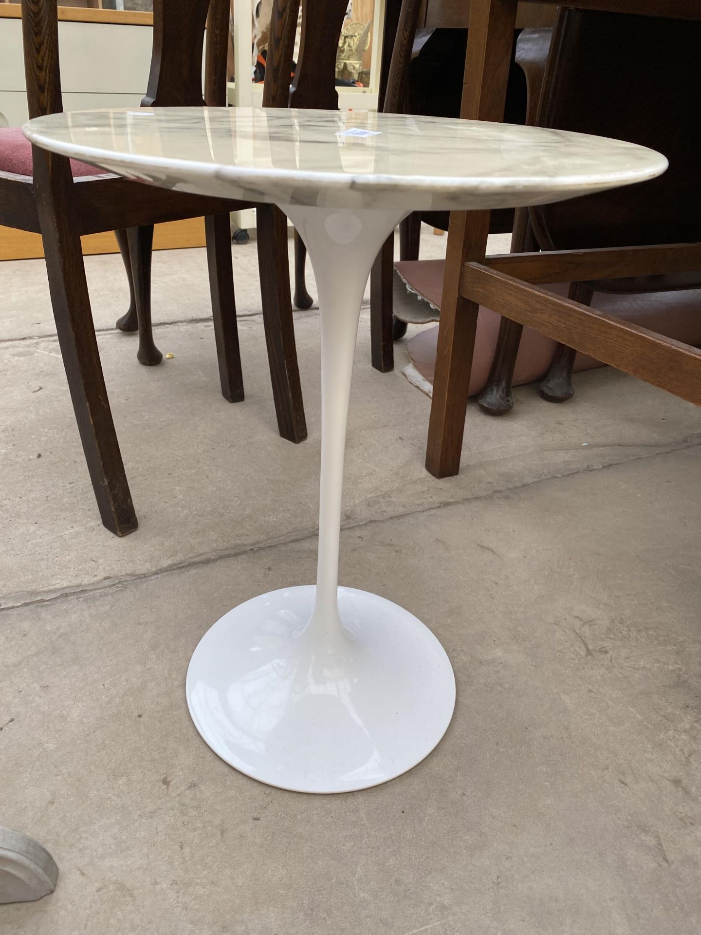 A RETRO '1956 KNOLL STUDIO' TULIP SIDE-TABLE WITH MARBLE TOP, 16" DIAMETER - Image 2 of 7