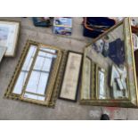AN ASSORTMENT OF FRAMED MIRRORS AND A FRAMED PRINT