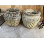 A PAIR OF RECONSTITUTED STONE PLANTERS (H:39CM)