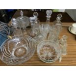 A MIXED LOT OF GLASSWARE TO INCLUDE WEDGWOOD AND FURTHER DECANTERS ETC