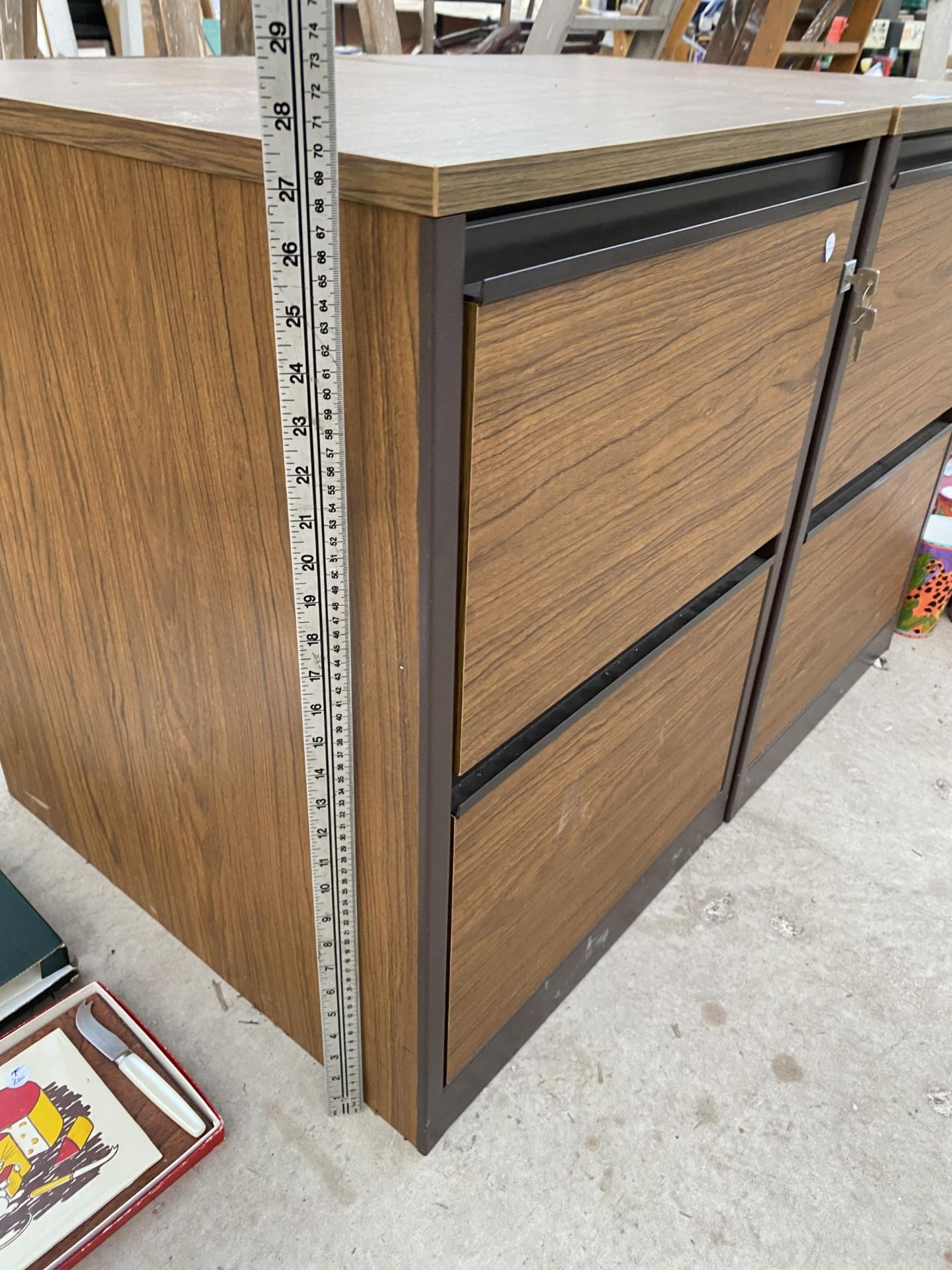 A PAIR OF WOODEN TWO DRAWER FILING CABINETS - Image 4 of 4