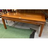 A CHINESE YEW WOOD LOW HUANGHALI COFFEE TABLE, 40 X 103 X 50CM