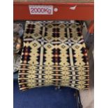 LARGE AZTEC PATTERN THROW