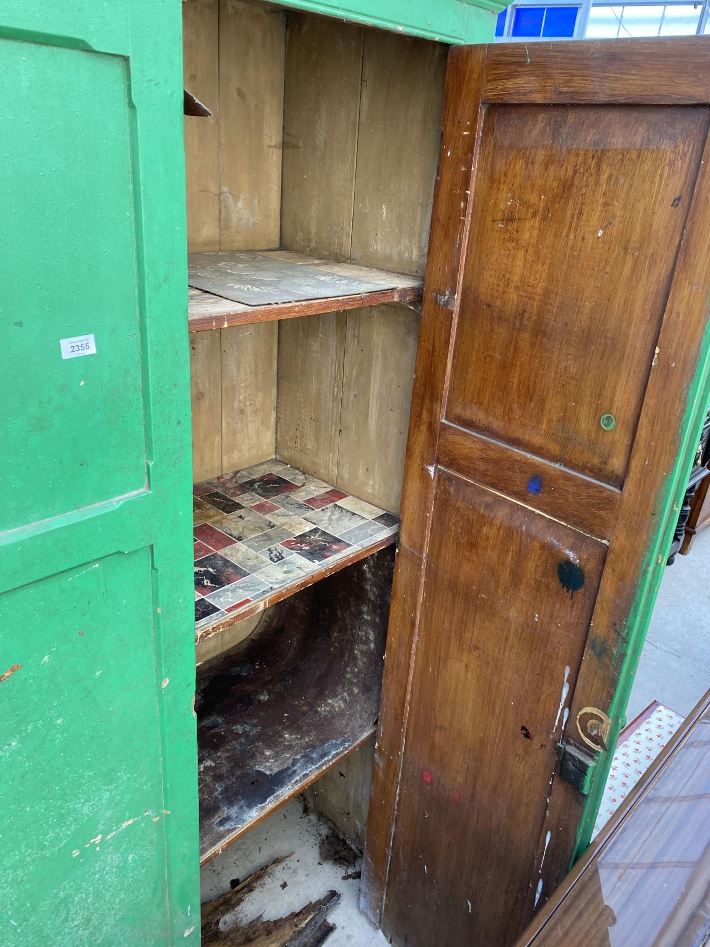 A VICTORIAN PINE TWO DOOR STORAGE CUPBOARD, 45" WIDE - Image 4 of 6