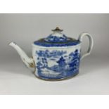 A 19TH CENTURY CHINESE QING EXPORT PORCELAIN CANTON BLUE & WHITE TEAPOT, HEIGHT 14CM