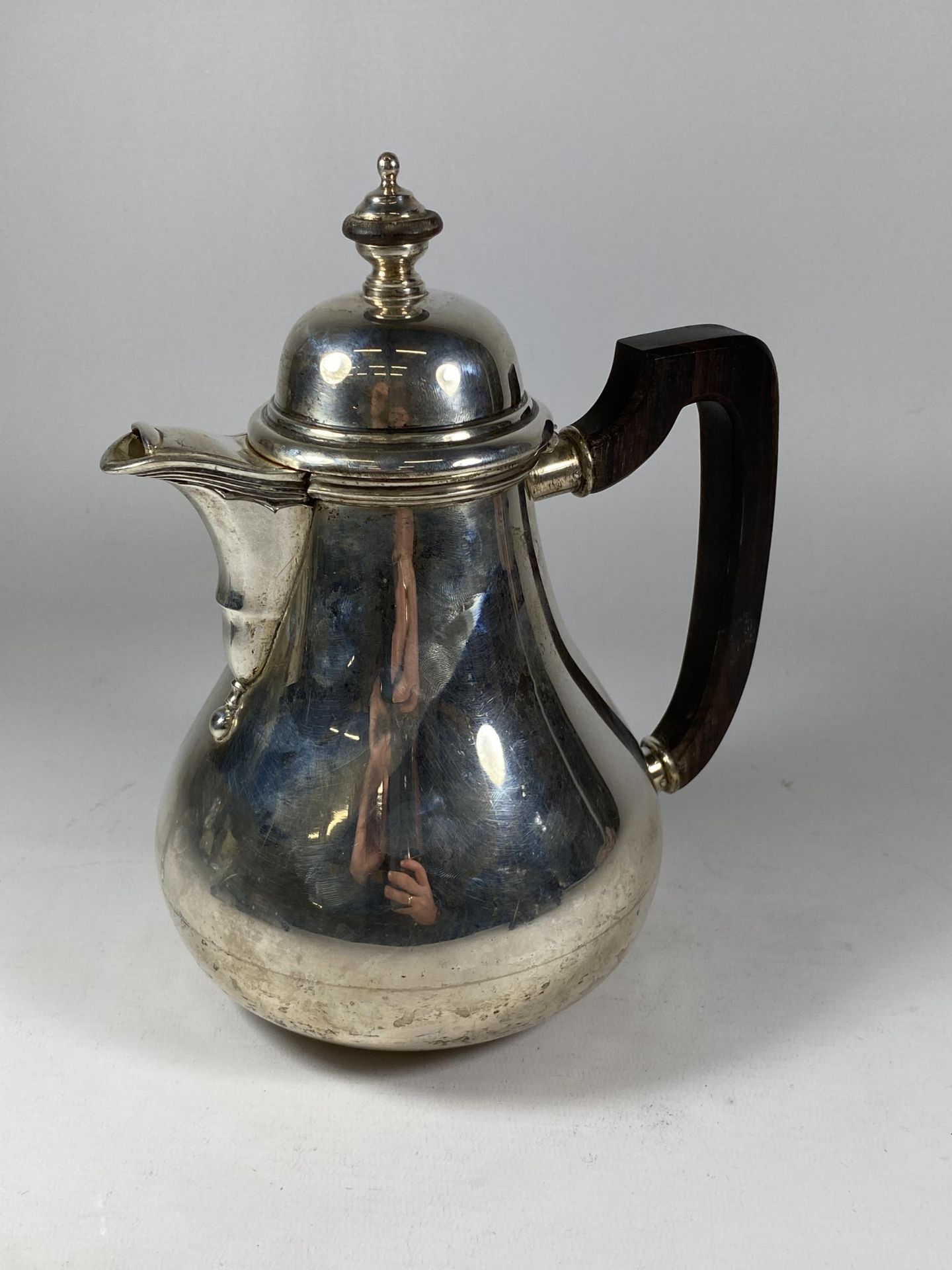 A SANBORNS MEXICO, STERLING .925 SILVER TEAPOT, HEIGHT 23CM, WEIGHT 904G - Image 2 of 5