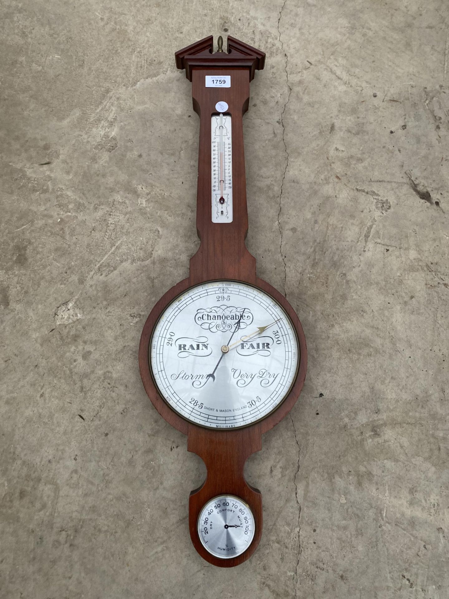 A VINTAGE WOODEN CASED BEROMETER