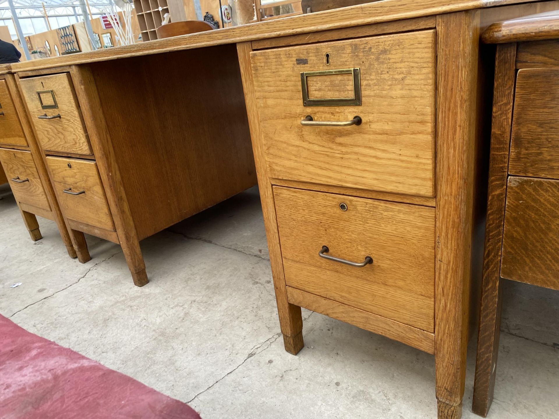 AN OAK TWIN PEDESTAL DESK WITH INSET LEATHERETTE TOP, 60X36" - Image 4 of 4