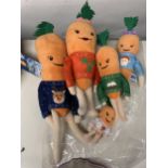 FIVE PLUSH TOYS KEVIN AND KATIE THE CARROT WITH FAMILY