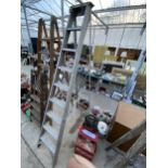 AN 8 RUNG ALUMINIUM SLINGSBY LTD STEP LADDER