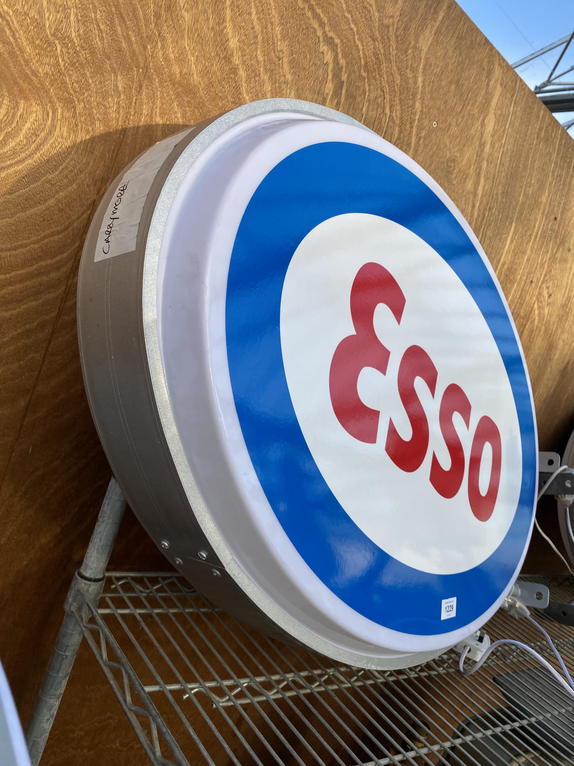 AN ILLUMINATED DOUBLE SIDED ESSO WALL HANGING SIGN - Image 3 of 4