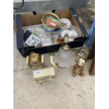 AN ASSORTMENT OF ITEMS TO INCLUDE CLOCKS, BOWLS AND A LAMP ETC