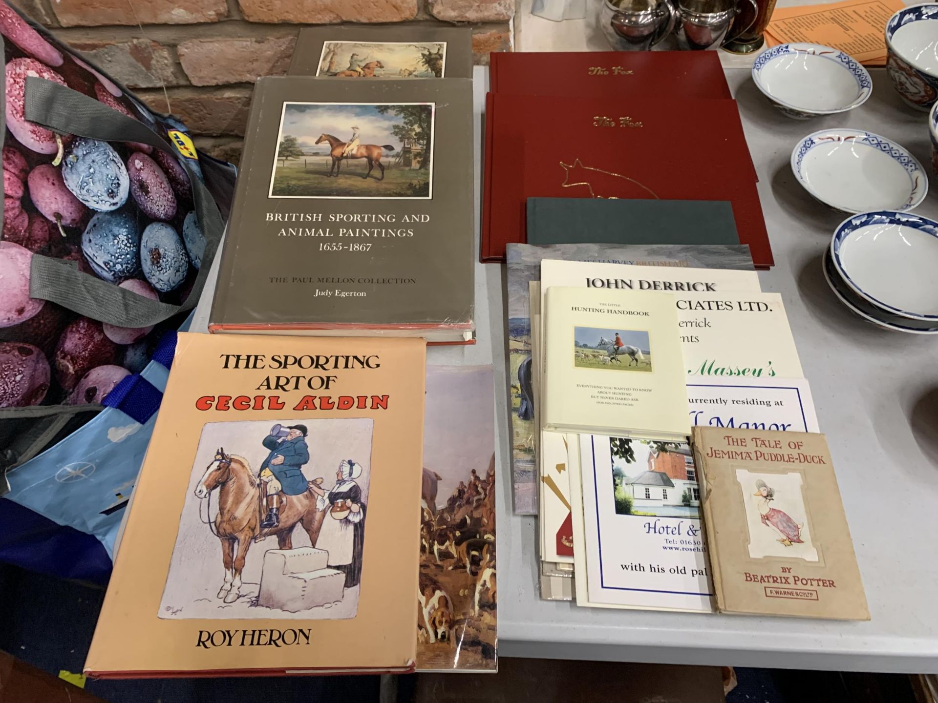 LARGE AMOUNT OF BOOKS TO INCLUDE "THE FOX" "BRITISH SPORTING AND ANIMAL PAINTINGS" BEATRIX POTTER
