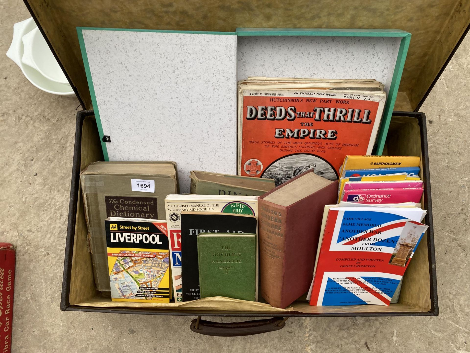A SUITCASE CONTAINING AN ASSORTMENT OF BOOKS - Image 2 of 2