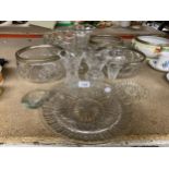 A GROUP OF VINTAGE CUT GLASS AND FURTHER GLASS BOWLS ETC